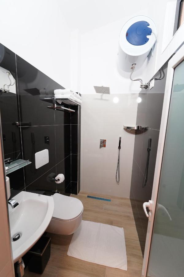 טיראנה Sr99 Hotel מראה חיצוני תמונה